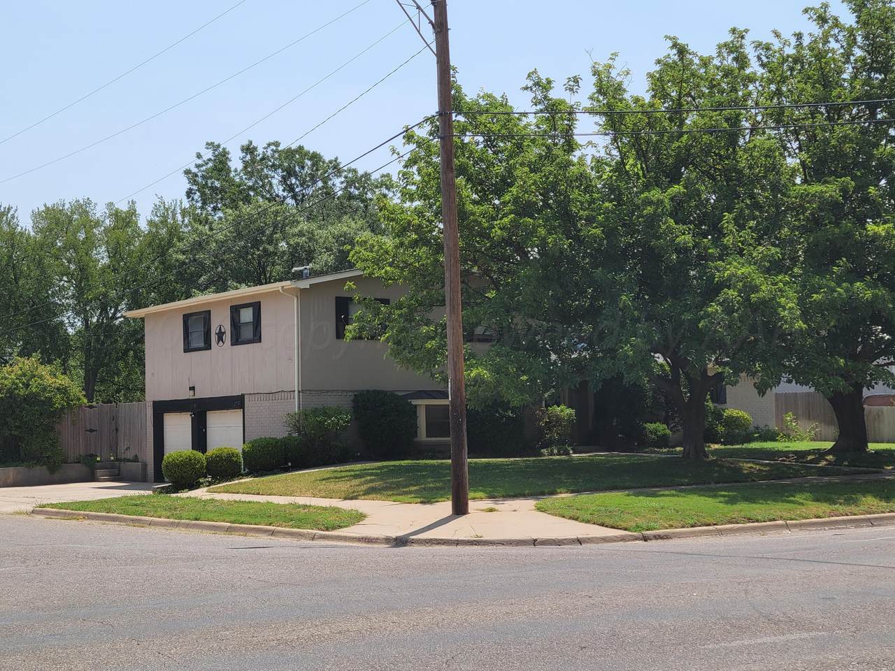 3701 Teckla Boulevard - Photo 1