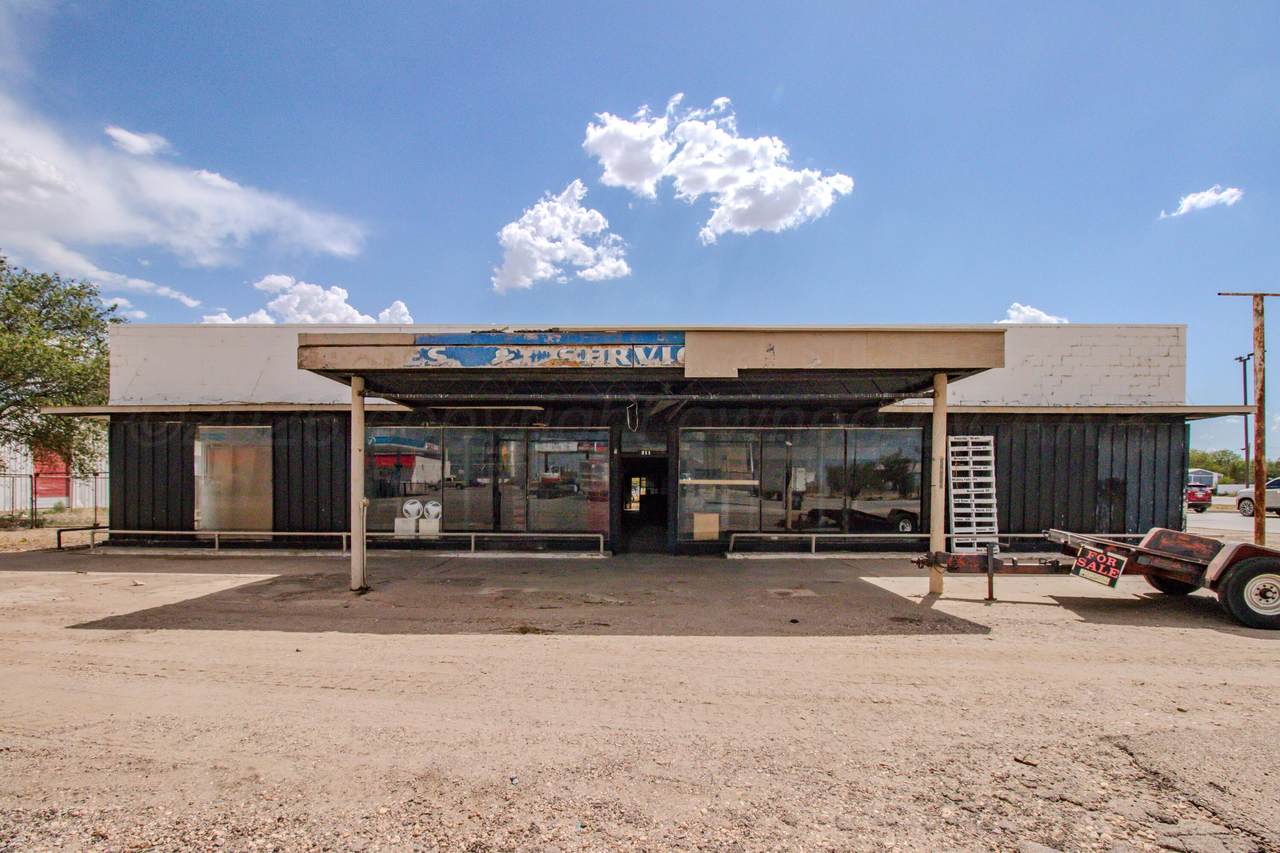 211 First St  (Hwy 287) - Photo 1