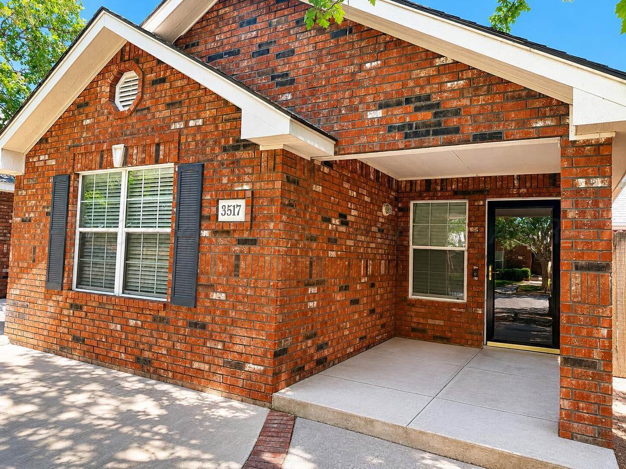 3517 Mirror Street - Photo 1