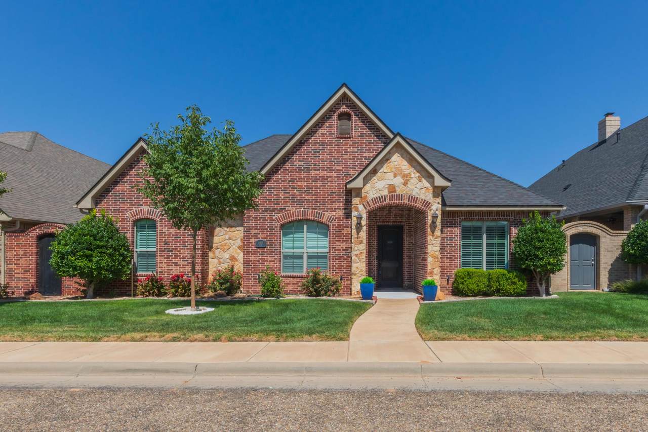 6820 Baccus Drive - Photo 1