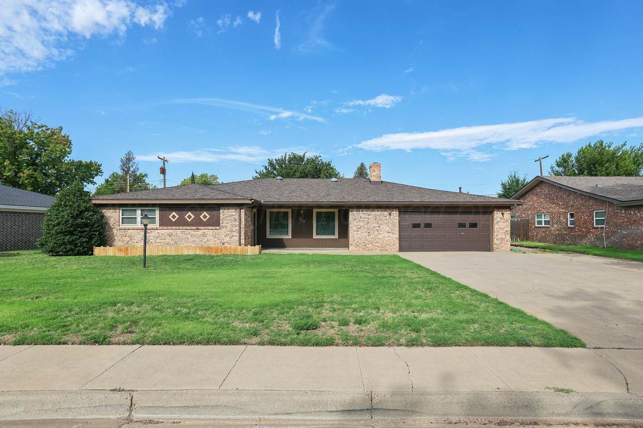 312 Bennett Drive - Photo 1