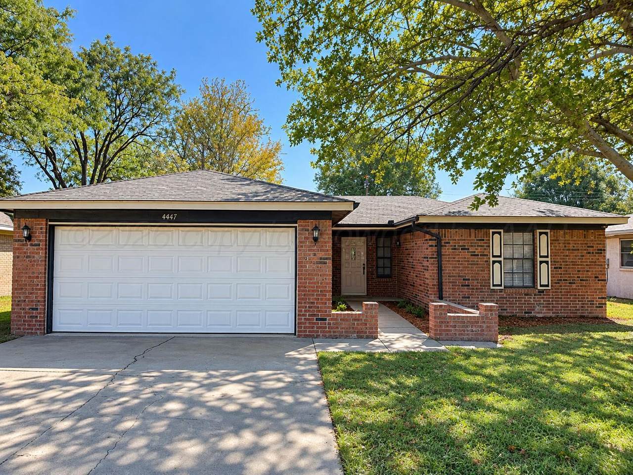 4447 Summit Circle - Photo 1