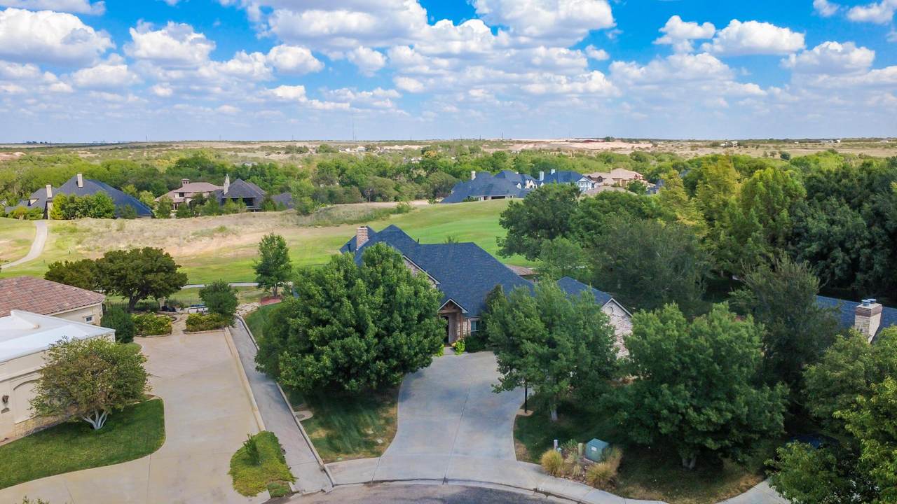 9 Sandhills Lane - Photo 1