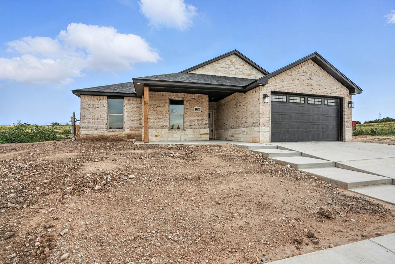 1102 Bridlewood Drive - Photo 1