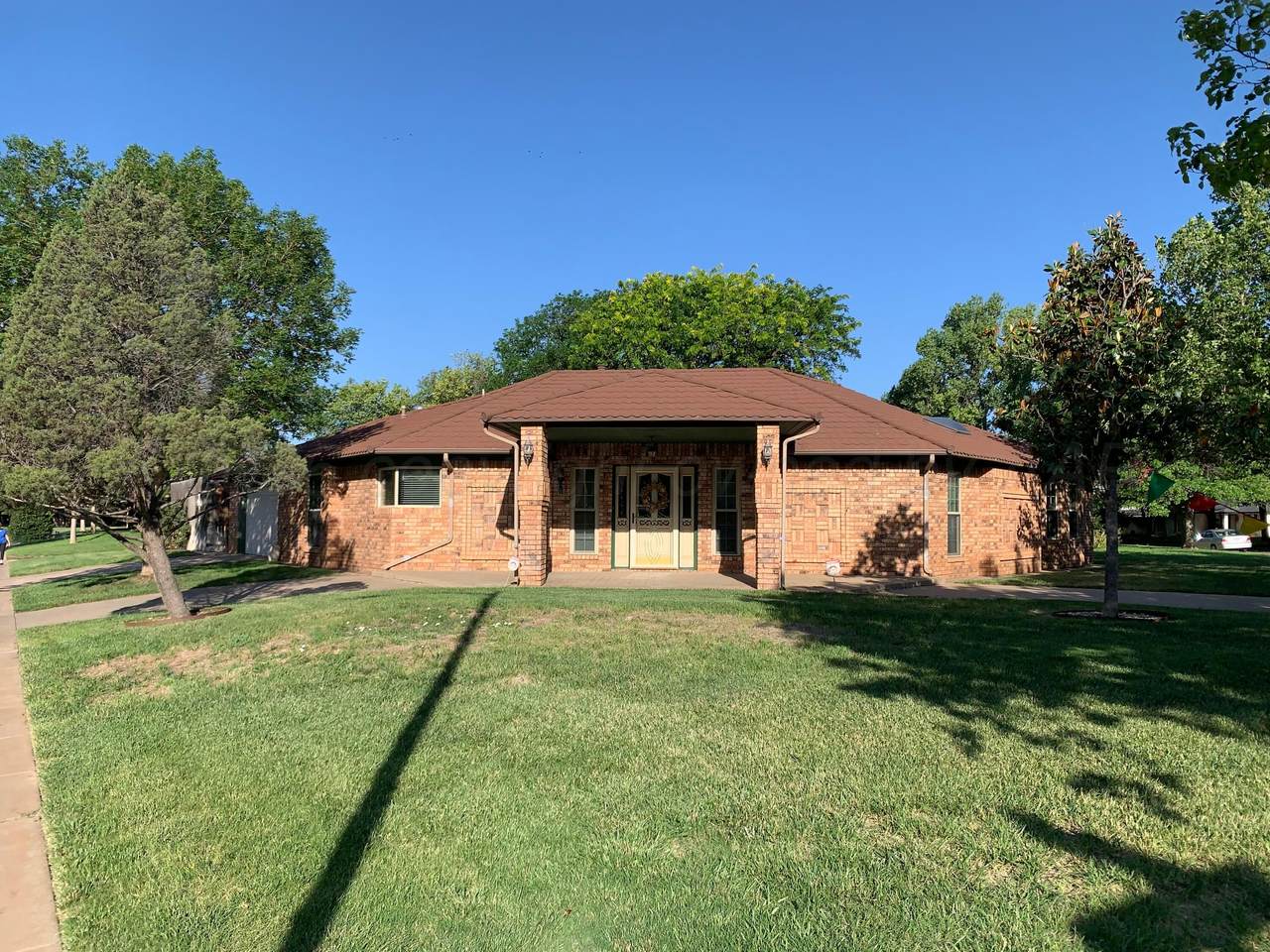 6101 Ridgewood Drive - Photo 1