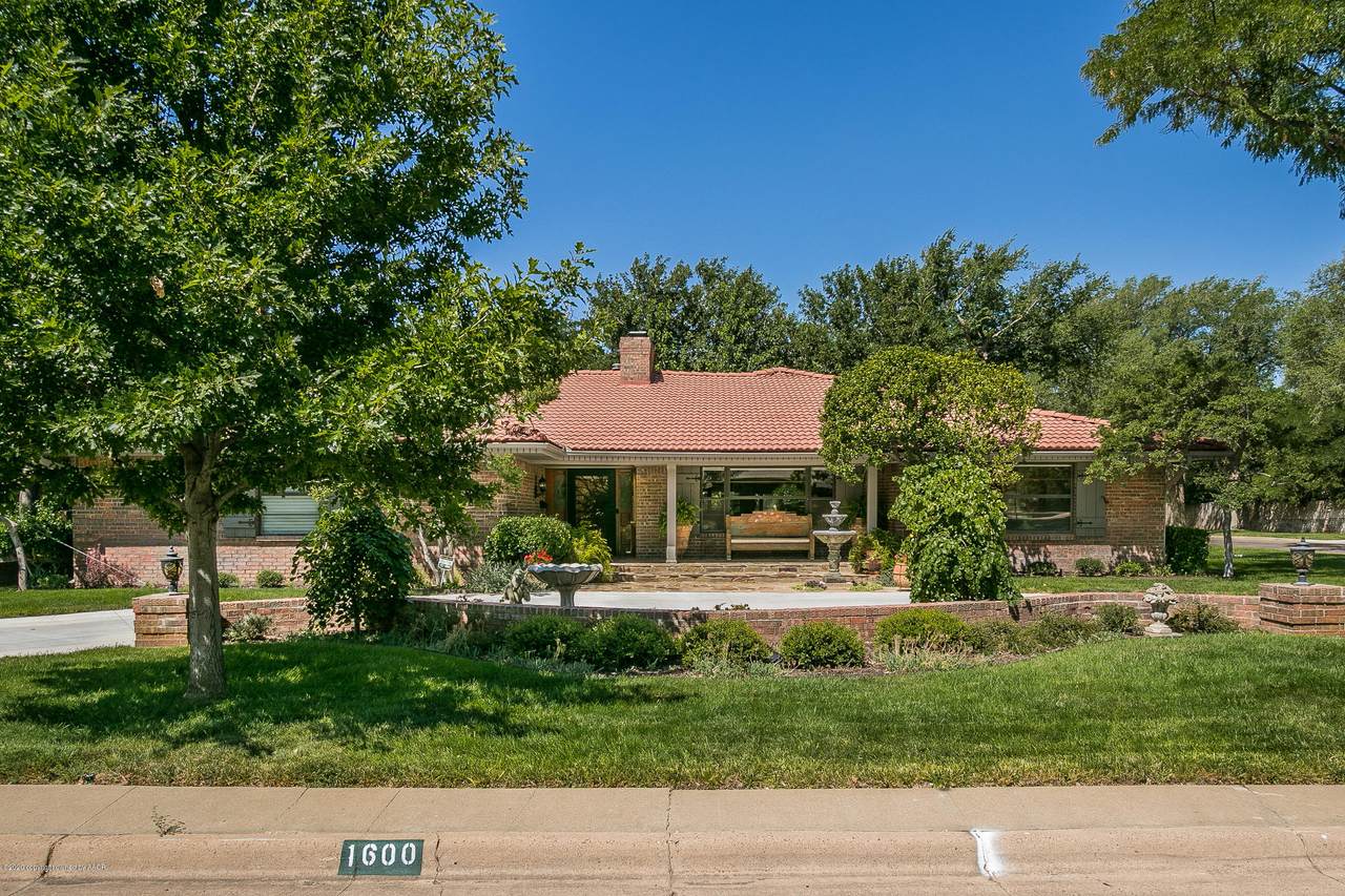 1600 Austin St - Photo 1