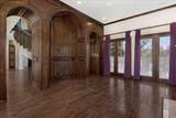 7701 London Court - Photo 11