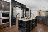 7701 London Court - Photo 19