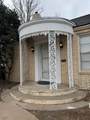 1000 Austin Street - Photo 2