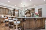 7902 Continental Parkway - Photo 10