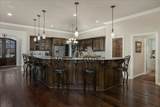 7908 London - Photo 12