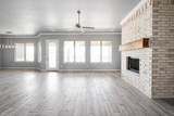 1401 Taryn Lane - Photo 5