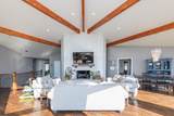 2 Altamira Street - Photo 15
