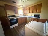 1030 Thrams Street - Photo 7