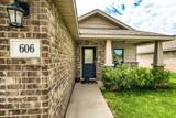606 Elgin Street - Photo 3