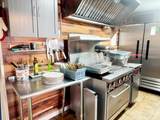 822 Main Street - Photo 14