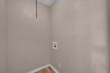 1000 Banks Street - Photo 17