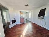 711 Roberts Street - Photo 2