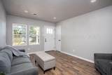 2701 Comanche Trail - Photo 3