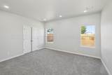 900 Maple - Photo 10