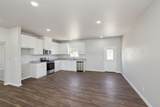 900 Maple - Photo 7