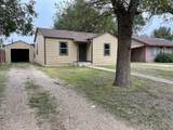 222 Oak Avenue - Photo 2