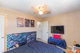 902 Gardenia Street - Photo 21