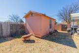 300 Vaughn Avenue - Photo 37