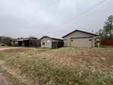 300 Avenue E - Photo 19
