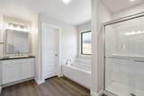 9801 Heartland Avenue - Photo 17