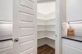 9801 Heartland Avenue - Photo 9
