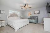 2313 Mary-Ellen Street - Photo 17