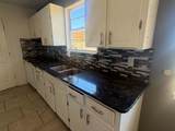 1015 Pecan Street - Photo 3