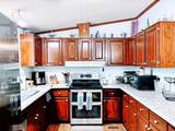 1010 Baylor Street - Photo 9