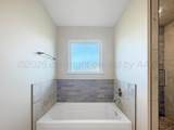 8106 Miami - Photo 15