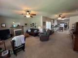 606 Avenue E - Photo 2