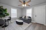 406 Crockett Street - Photo 3