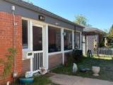 2301 Mary-Ellen Street - Photo 3