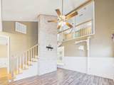 613 Doucette Street - Photo 2