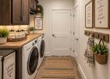 1600 Fox Hollow Avenue - Photo 4