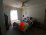 8400 Sandlewood Avenue - Photo 15