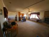 8400 Sandlewood Avenue - Photo 4
