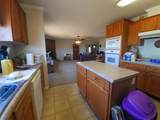 8400 Sandlewood Avenue - Photo 6