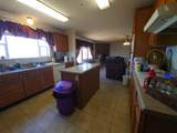 8400 Sandlewood Avenue - Photo 8