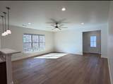1502 Fox Hollow Avenue - Photo 6