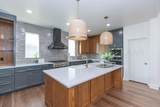 9504 Stonecrest Drive - Photo 11