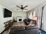 220 Hoskins Street - Photo 2