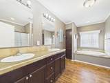 816 Maple - Photo 14
