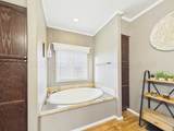 816 Maple - Photo 16