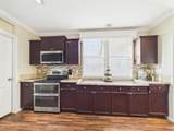 816 Maple - Photo 7